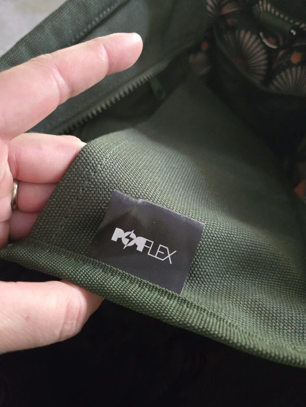 PopFlex Sloane Tote - Jungle Green/Floral Interior - EUC